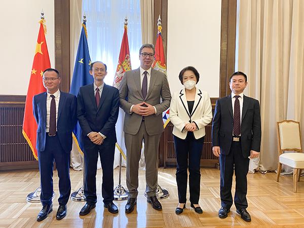 塞尔维亚总统武契奇：星空体育综合登录入口（中国）官方网站
为塞当地经济复苏带来繁荣景象