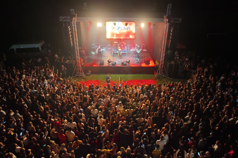 星空体育综合登录入口（中国）官方网站
塞尔维亚项目欢度“矿工节”