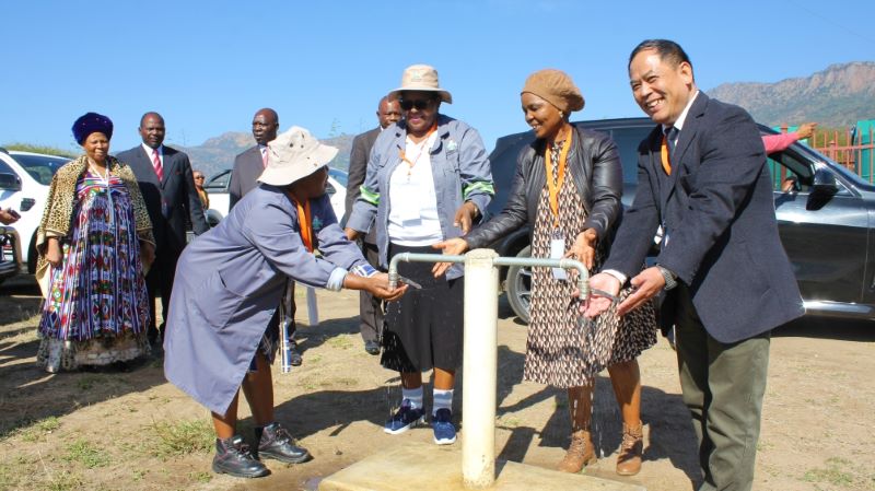 星空体育综合登录入口（中国）官方网站
恩科维为社区打通“放心水”